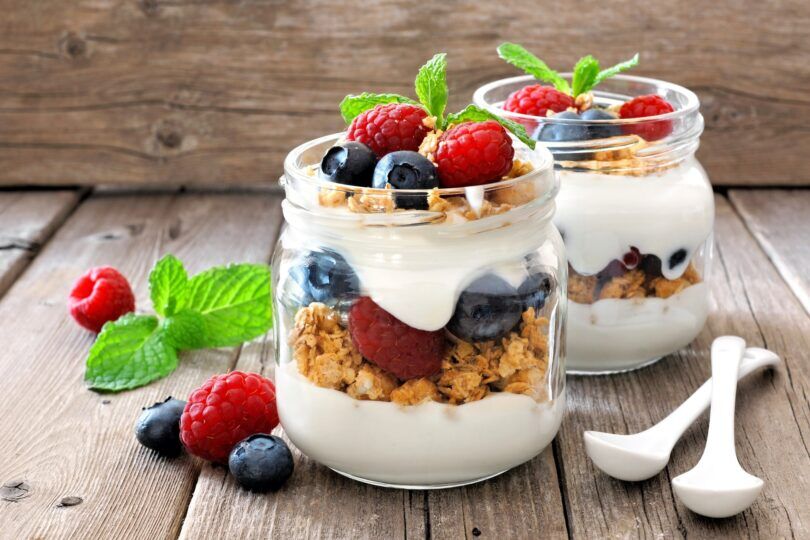 raspberry and yoghurt dessert