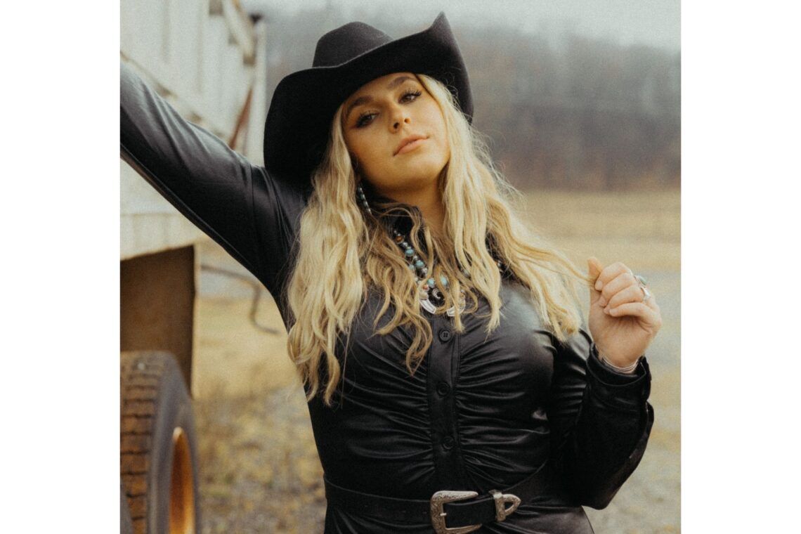 13 Best Women's Cowboy Hats for All Occasions - Horse Rookie